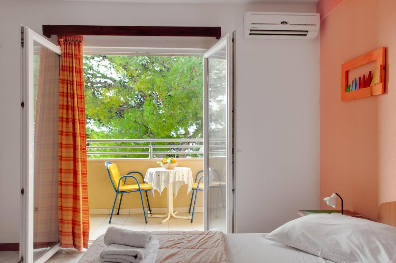 Apartments Promenada - Beachfront Tucepi Ngoại thất bức ảnh